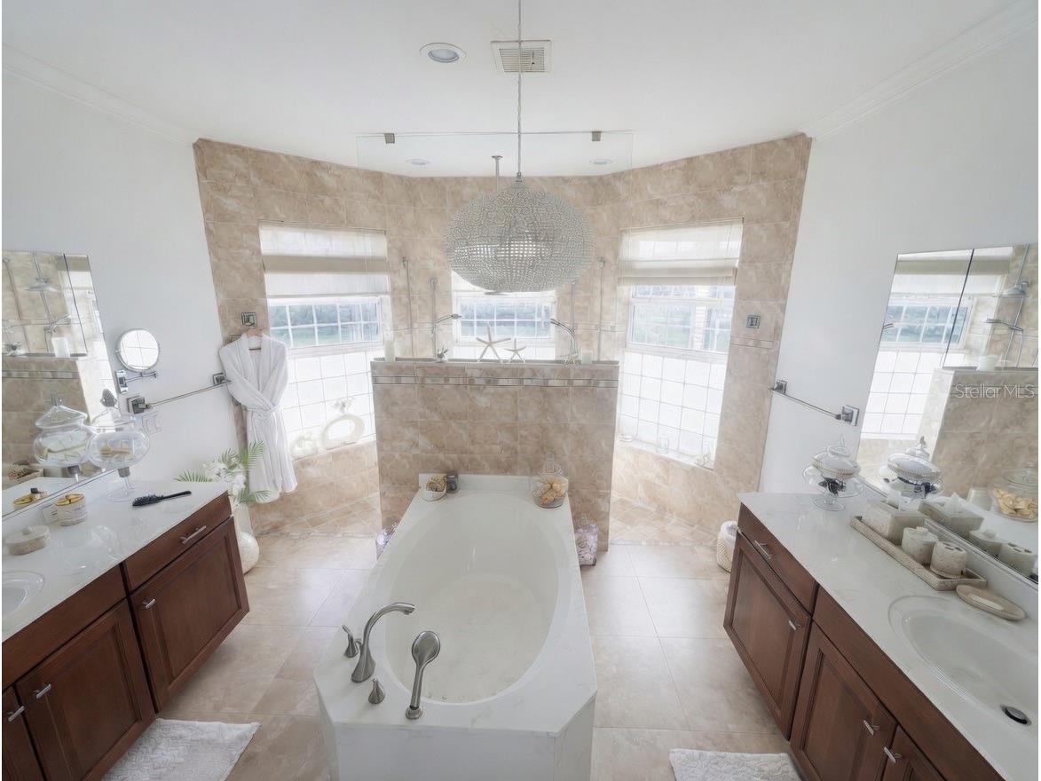 9150 Deer Court Venice FL 34293 - LAKE GERALDINE LAKE 2 R4911205 image22