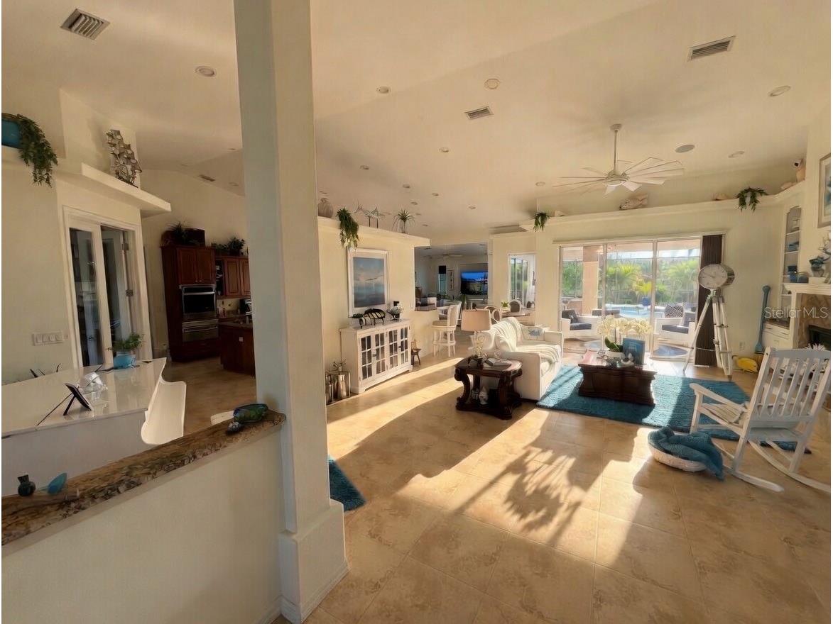9150 Deer Court Venice FL 34293 - LAKE GERALDINE LAKE 2 R4911205 image7