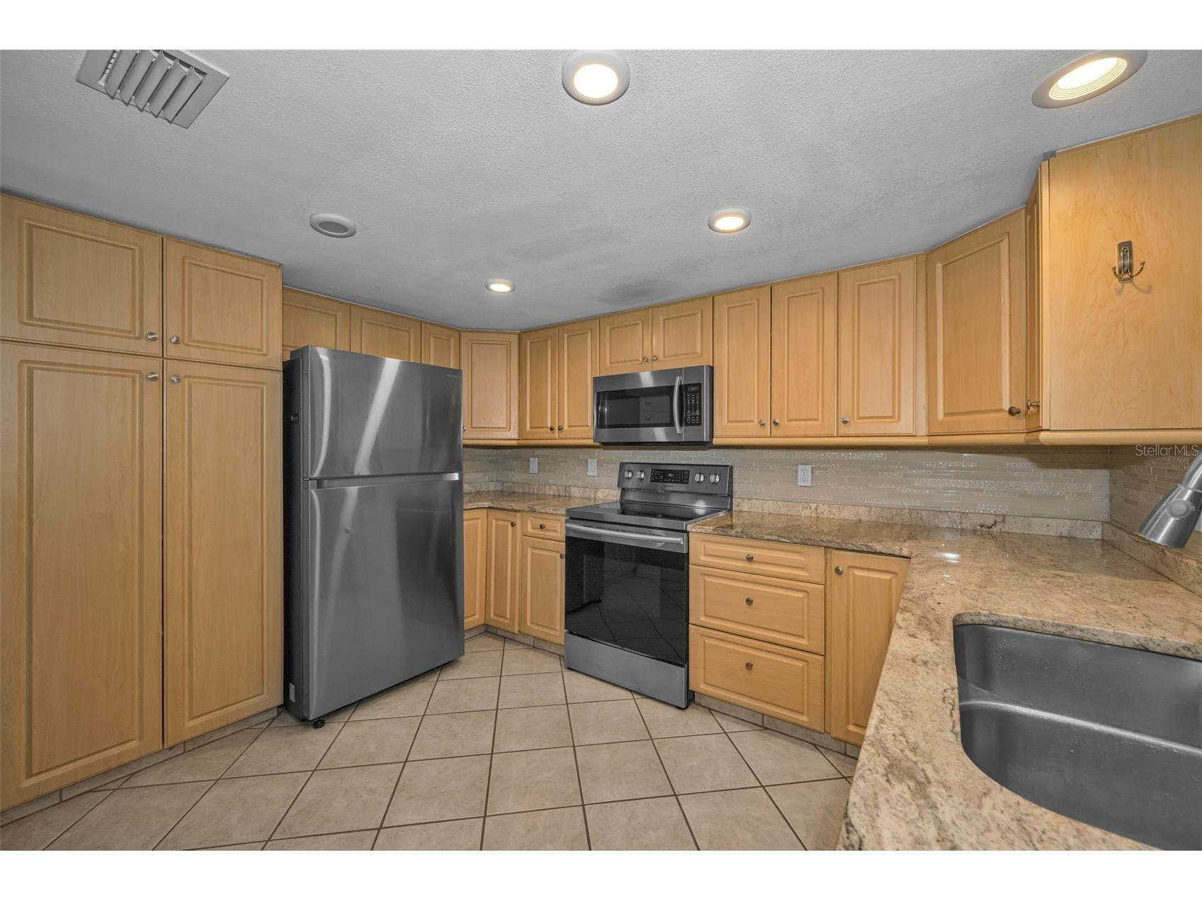 9150 Park Boulevard #6 Seminole FL 33777 TB8506883 image11