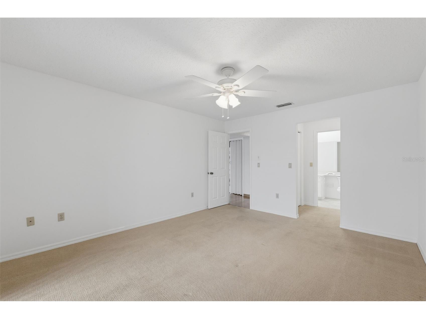 9151 Lingrove Road Weeki Wachee FL 34613 W7884220 image8