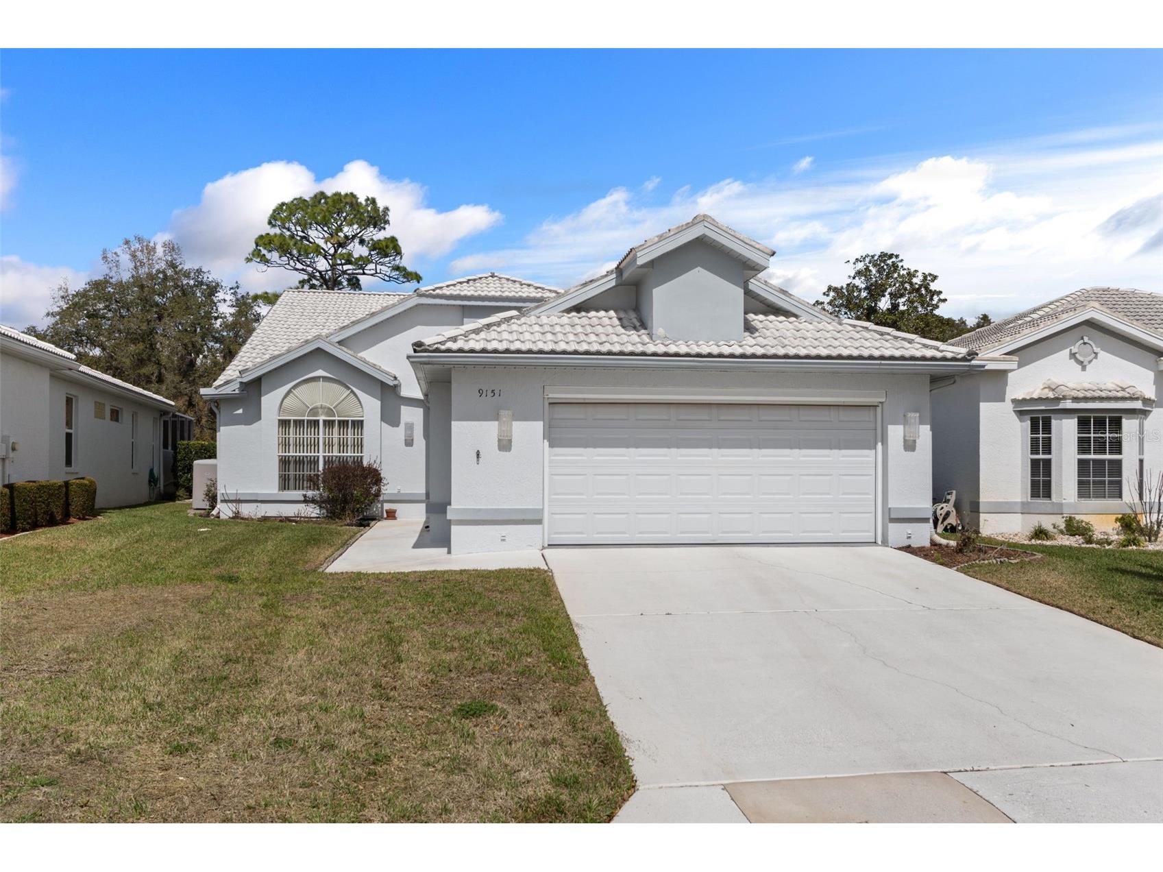 9151 Rhett Lane Weeki Wachee FL 34613 W7883582 image1