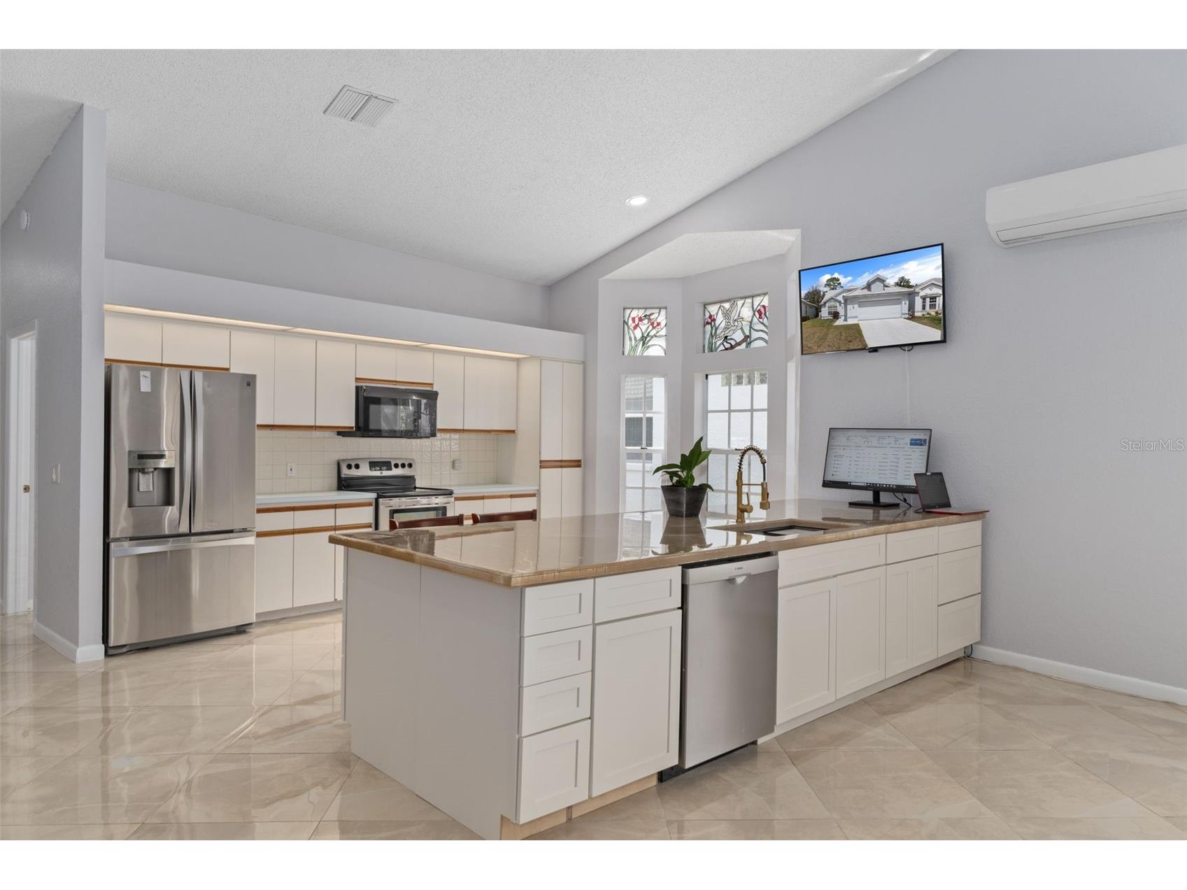 9151 Rhett Lane Weeki Wachee FL 34613 W7883582 image14