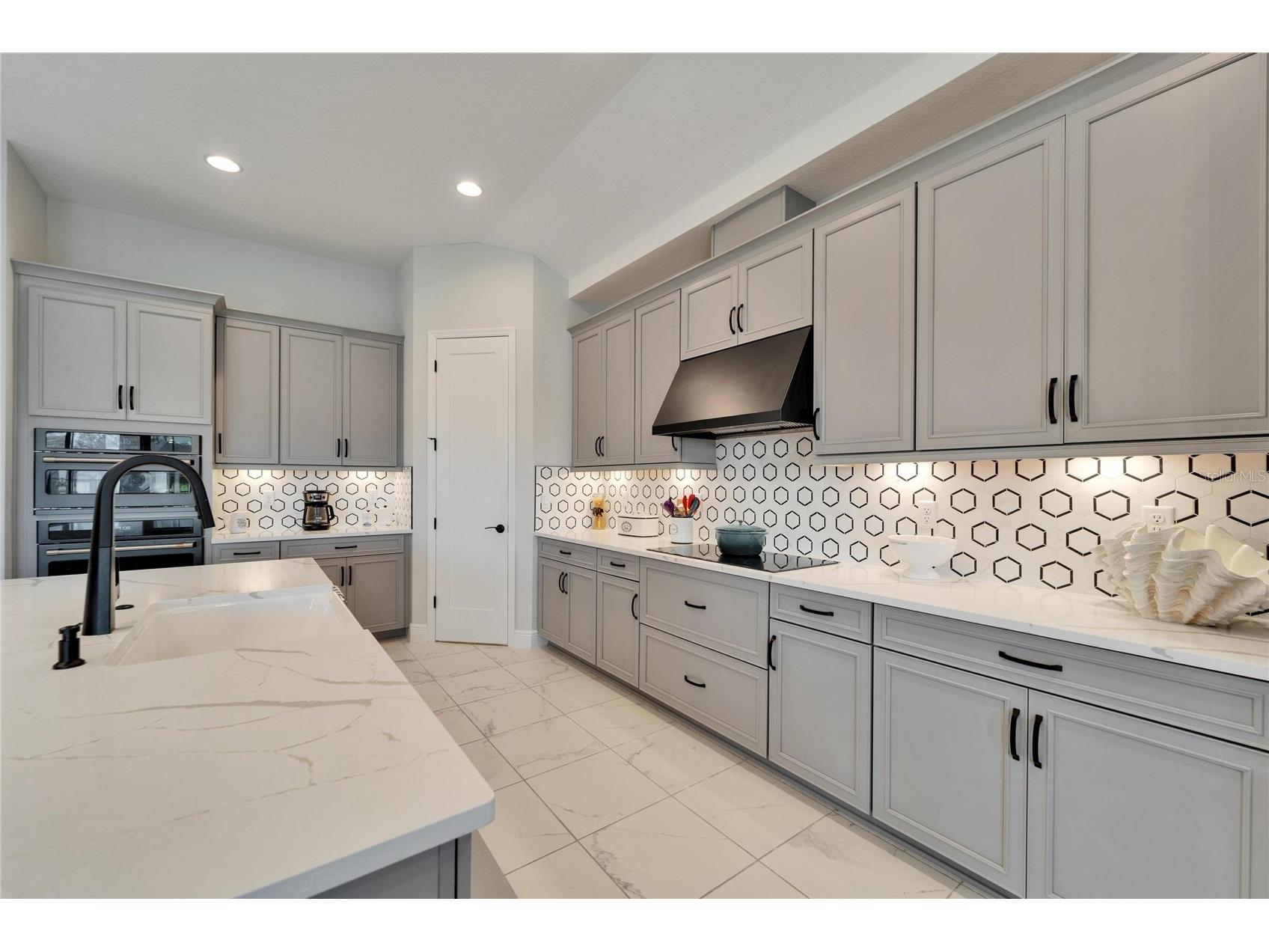 9152 Warm Springs Circle Parrish FL 34219 TB8475714 image9
