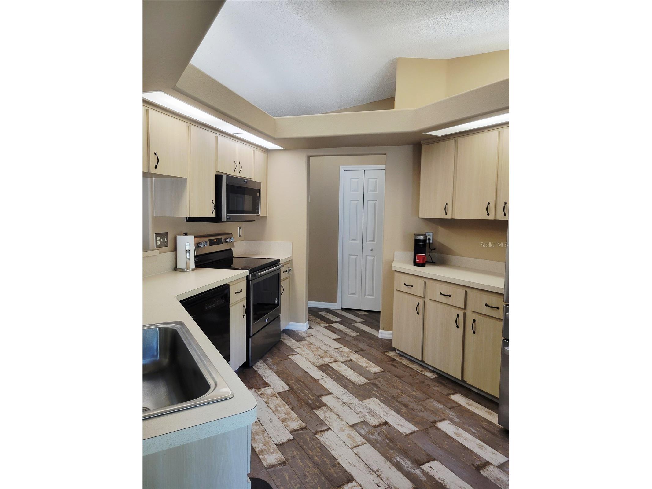 9153 Michigan Avenue Weeki Wachee FL 34613 TB8478381 image25