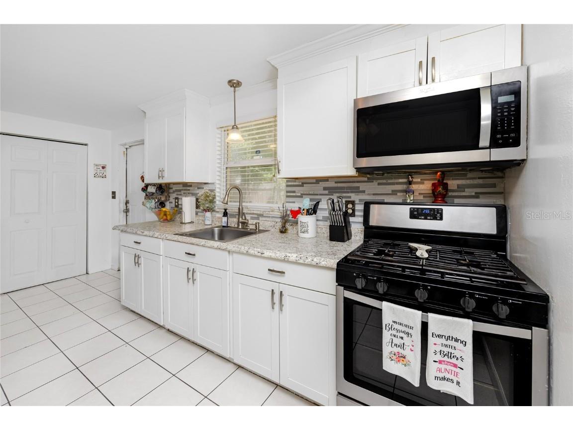 9155 52nd Street N, Pinellas Park, FL, 33782 | MLS: U8237067 | Edina Realty
