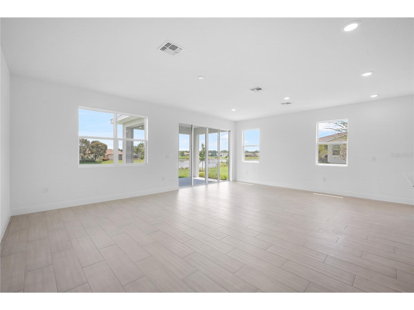 9156 Players Drive Weeki Wachee FL 34613 S5126050 image18