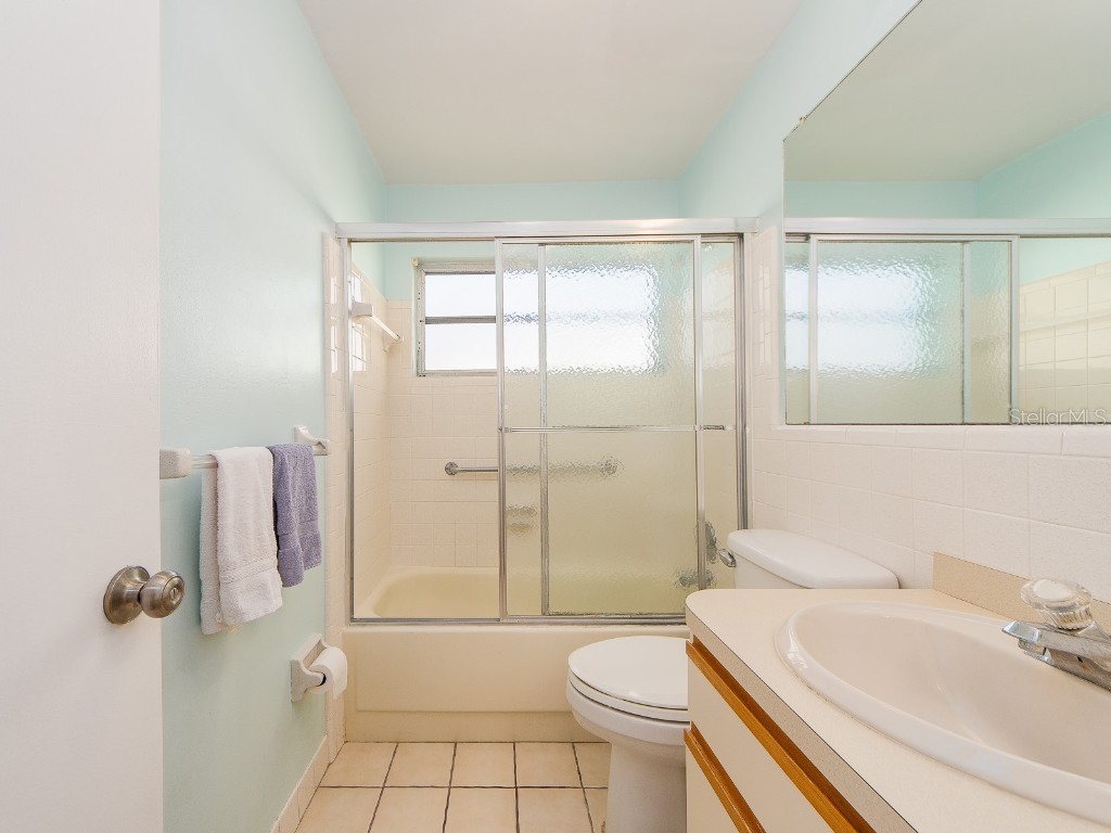 9157 140th Way Seminole FL 33776 TB8445914 image25