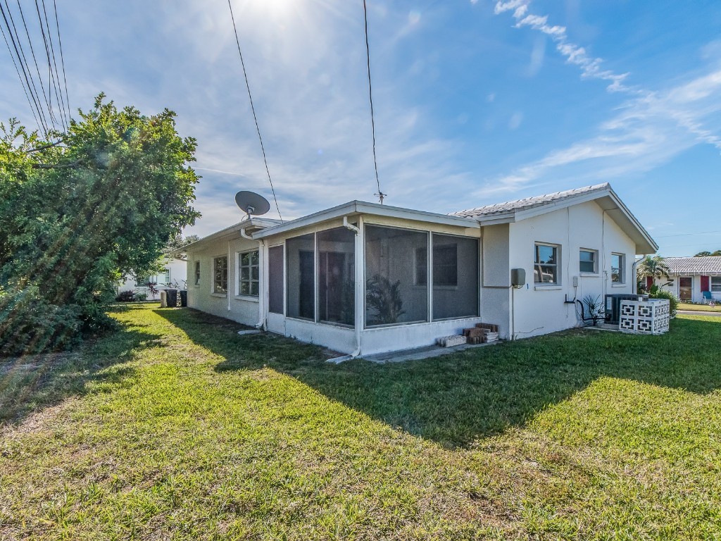 9157 140th Way Seminole FL 33776 TB8445914 image29