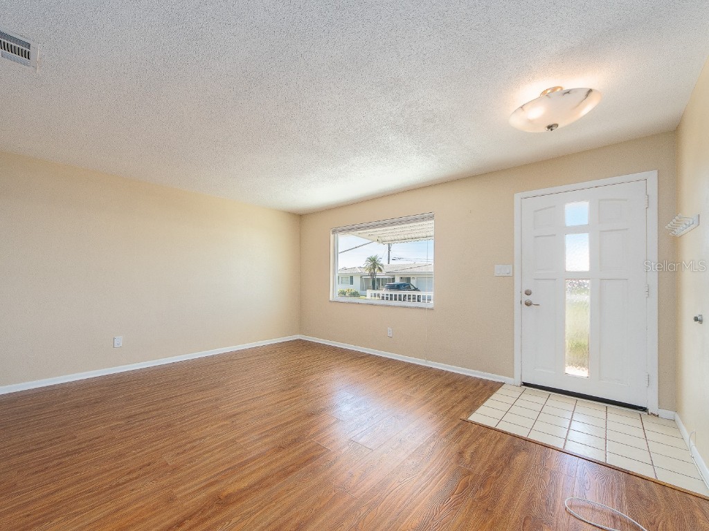 9157 140th Way Seminole FL 33776 TB8445914 image5