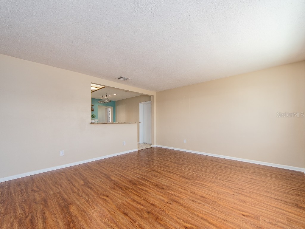 9157 140th Way Seminole FL 33776 TB8445914 image6