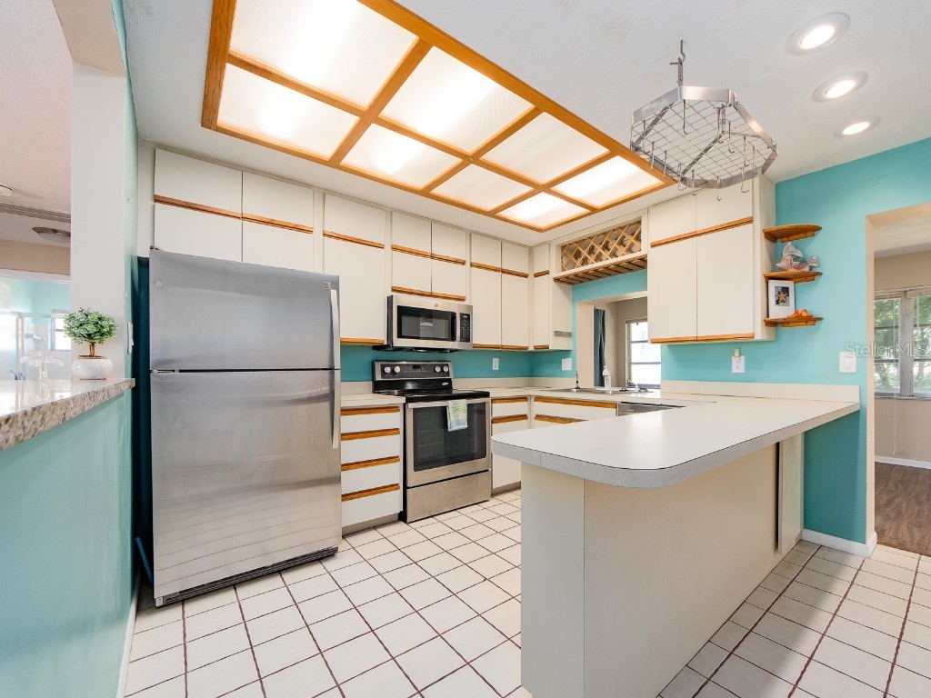 9157 140th Way Seminole FL 33776 TB8445914 image7