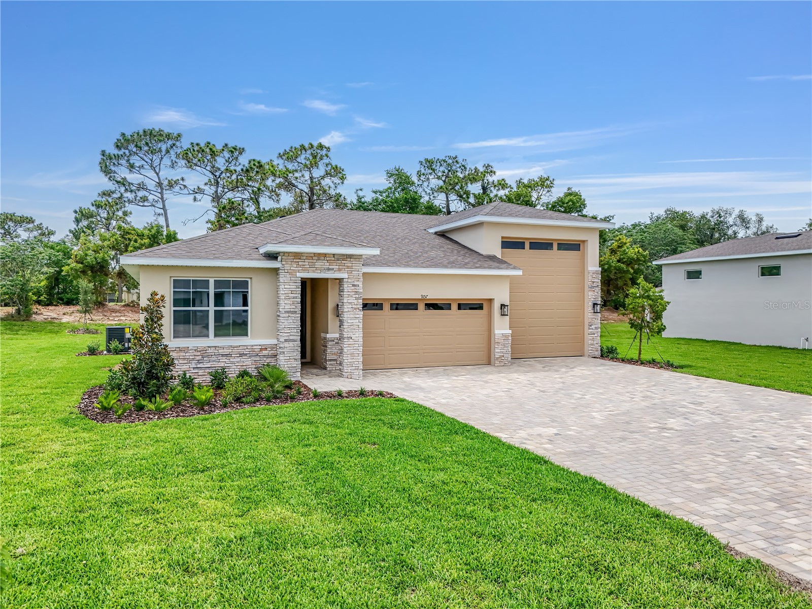 9157 Players Drive Weeki Wachee FL 34613 S5118975 image1
