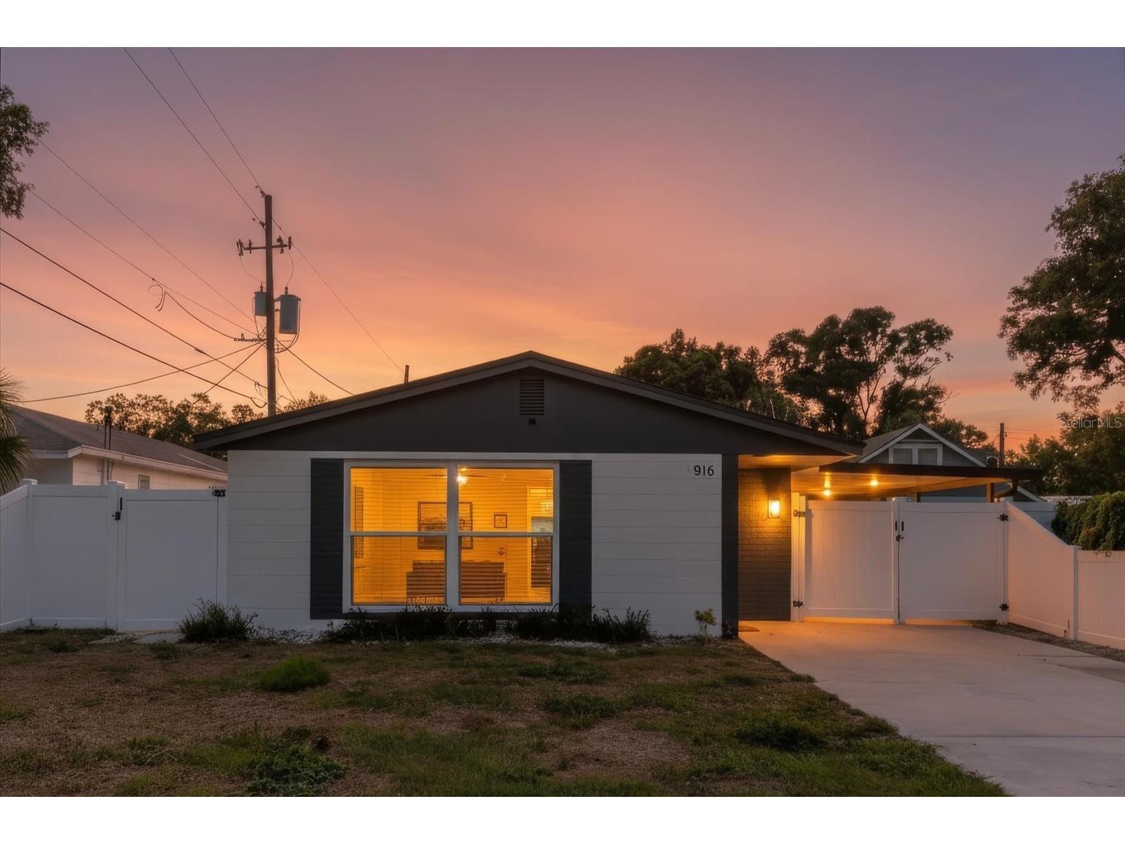 916 17th Street N Saint Petersburg FL 33713 TB8519175 image1