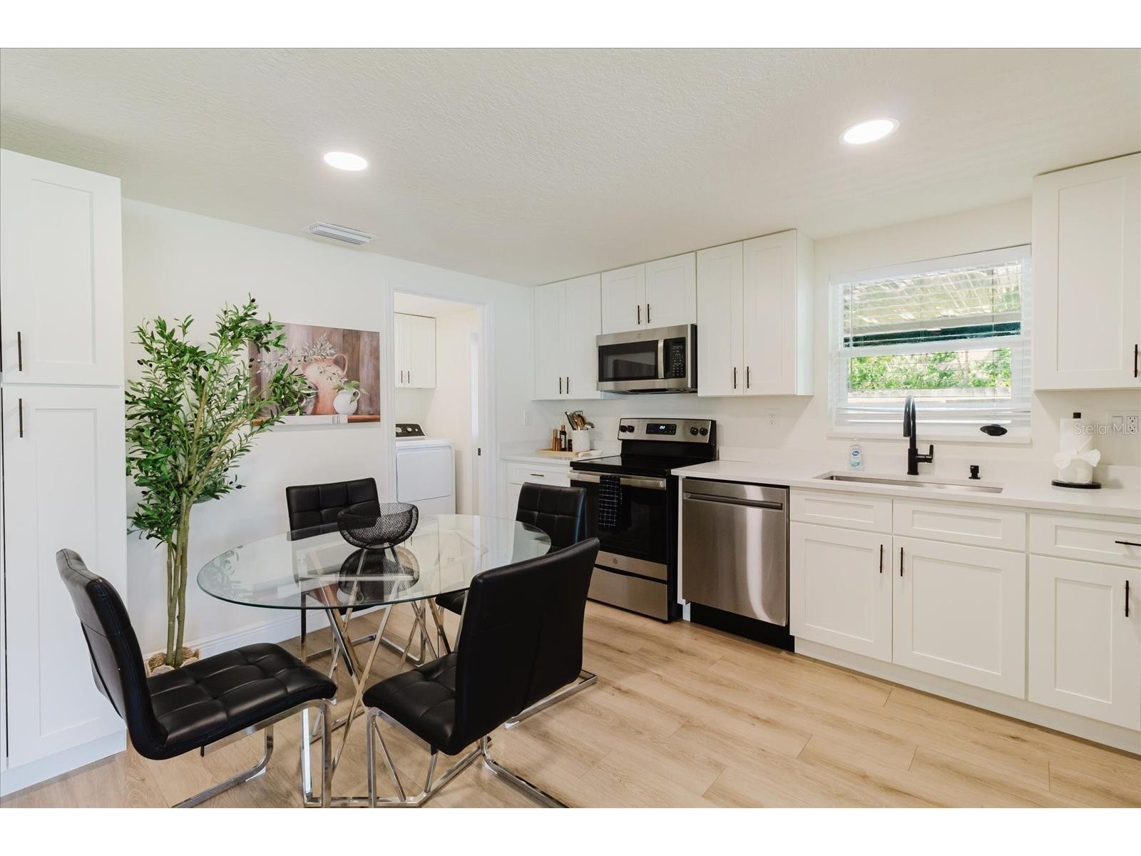 916 17th Street N Saint Petersburg FL 33713 TB8519175 image11