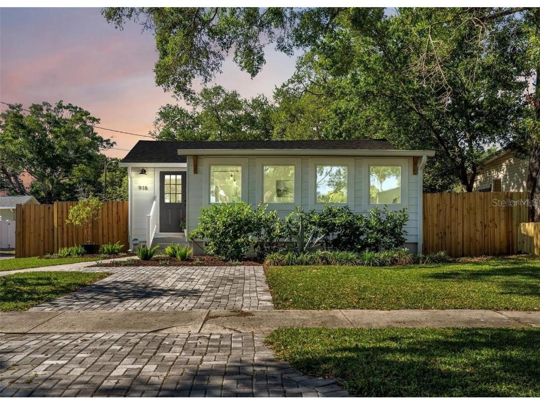 916 47th Avenue N Saint Petersburg FL 33703 TB8426459 image1