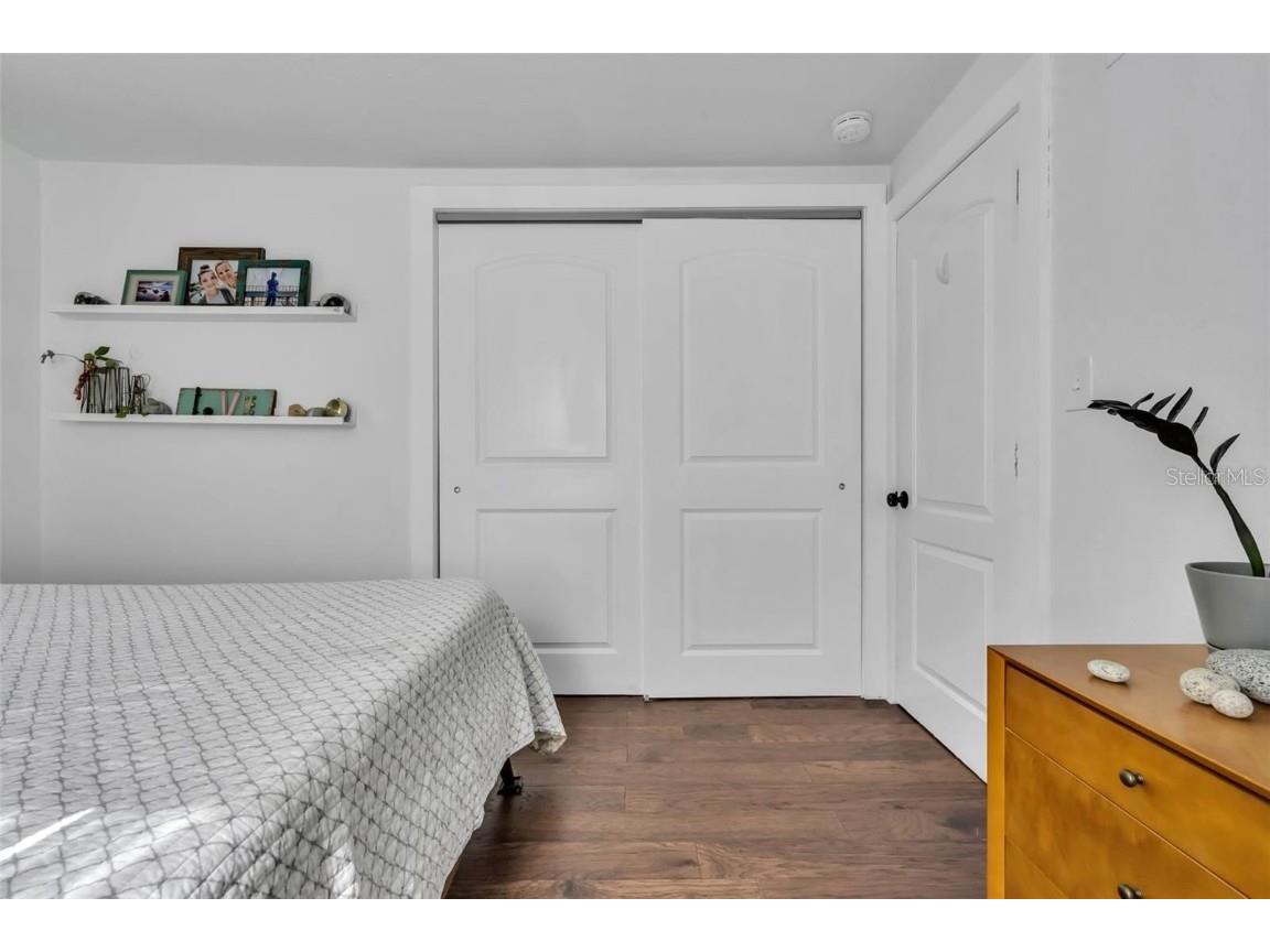 916 47th Avenue N Saint Petersburg FL 33703 TB8426459 image11