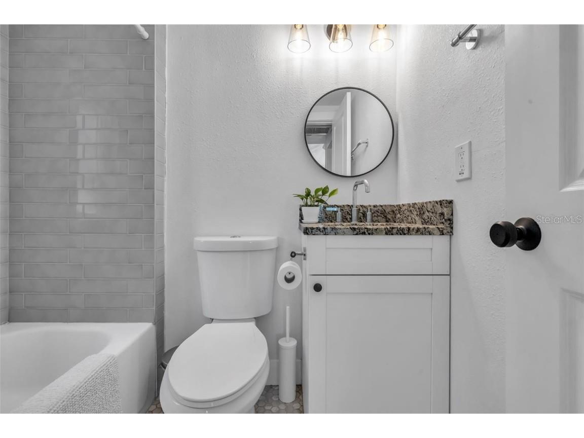 916 47th Avenue N Saint Petersburg FL 33703 TB8426459 image13