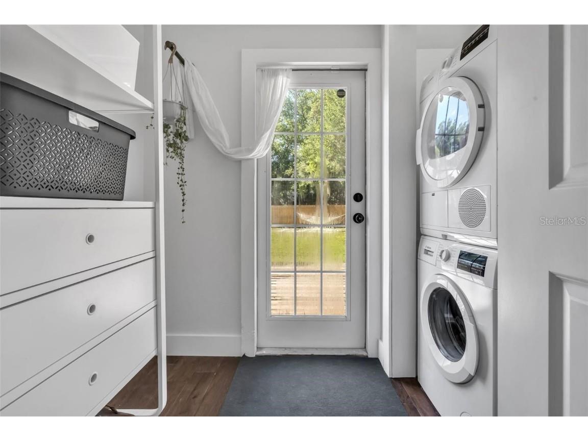 916 47th Avenue N Saint Petersburg FL 33703 TB8426459 image17