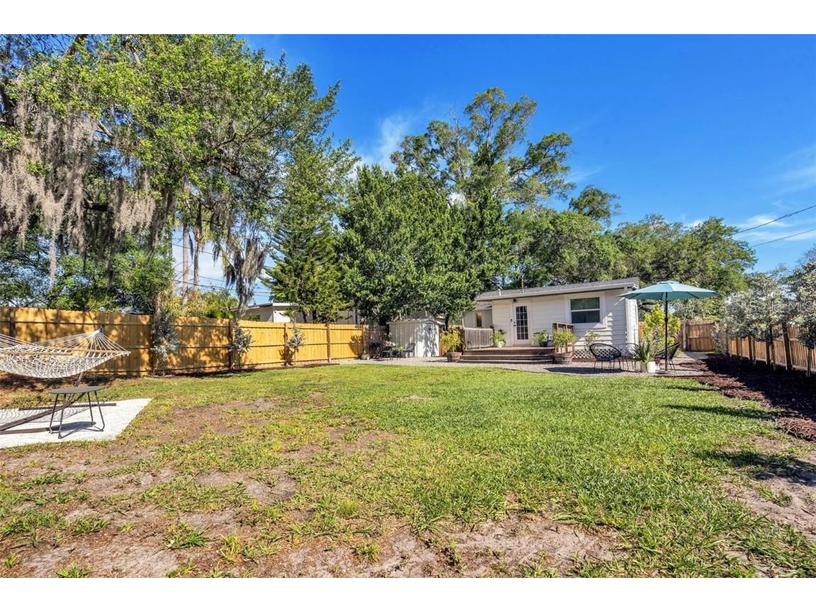 916 47th Avenue N Saint Petersburg FL 33703 TB8426459 image22