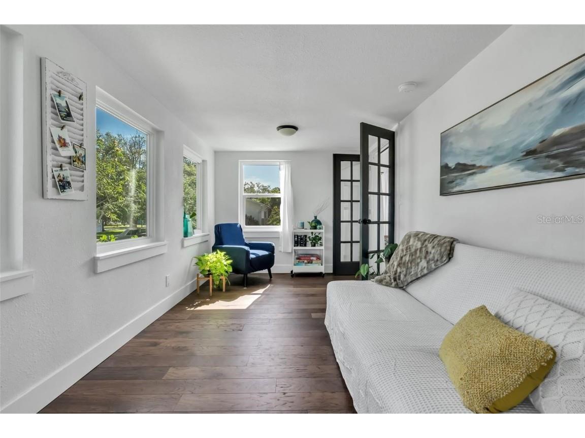 916 47th Avenue N Saint Petersburg FL 33703 TB8426459 image8