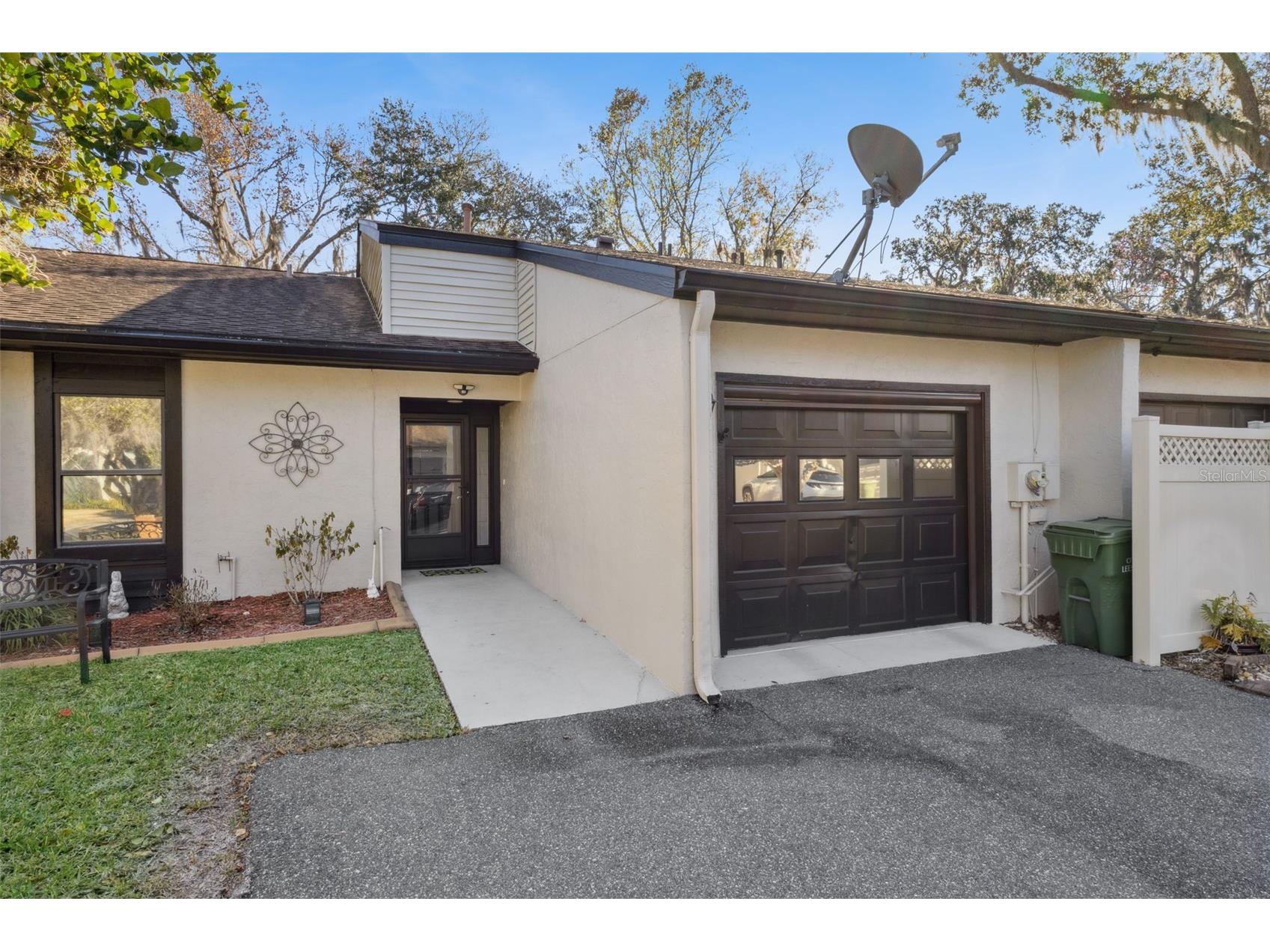 916 Belle Oak Drive Leesburg FL 34748 G5107739 image1
