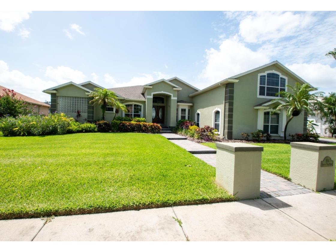 916 Bunker View Drive Apollo Beach FL 33572 TB8399381 image1