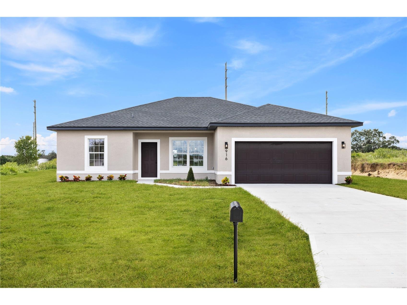 916 Desmoines Way Poinciana FL 34759 O6345206 image1