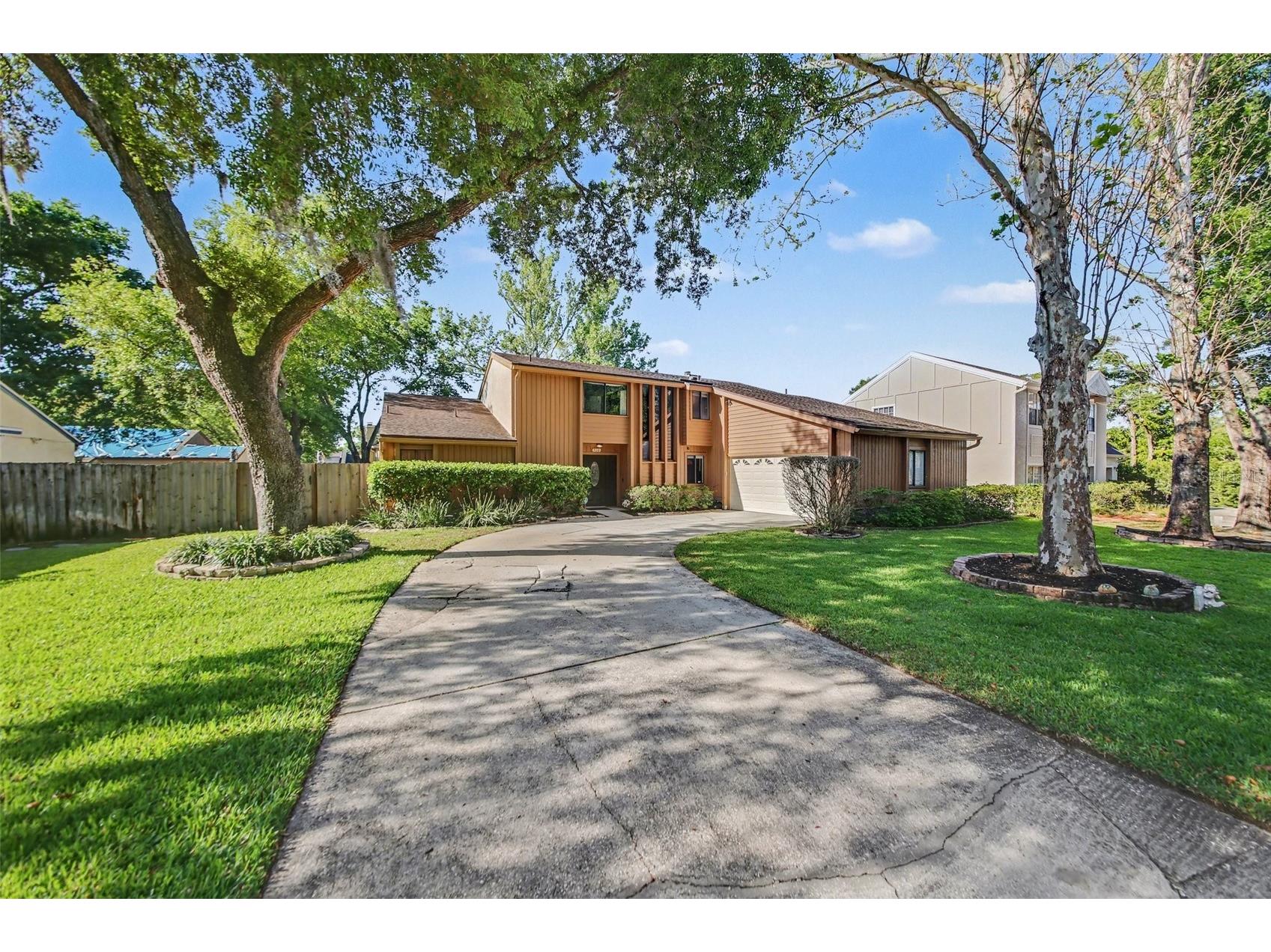 916 E Cleveland Street Apopka FL 32703 O6396965 image1