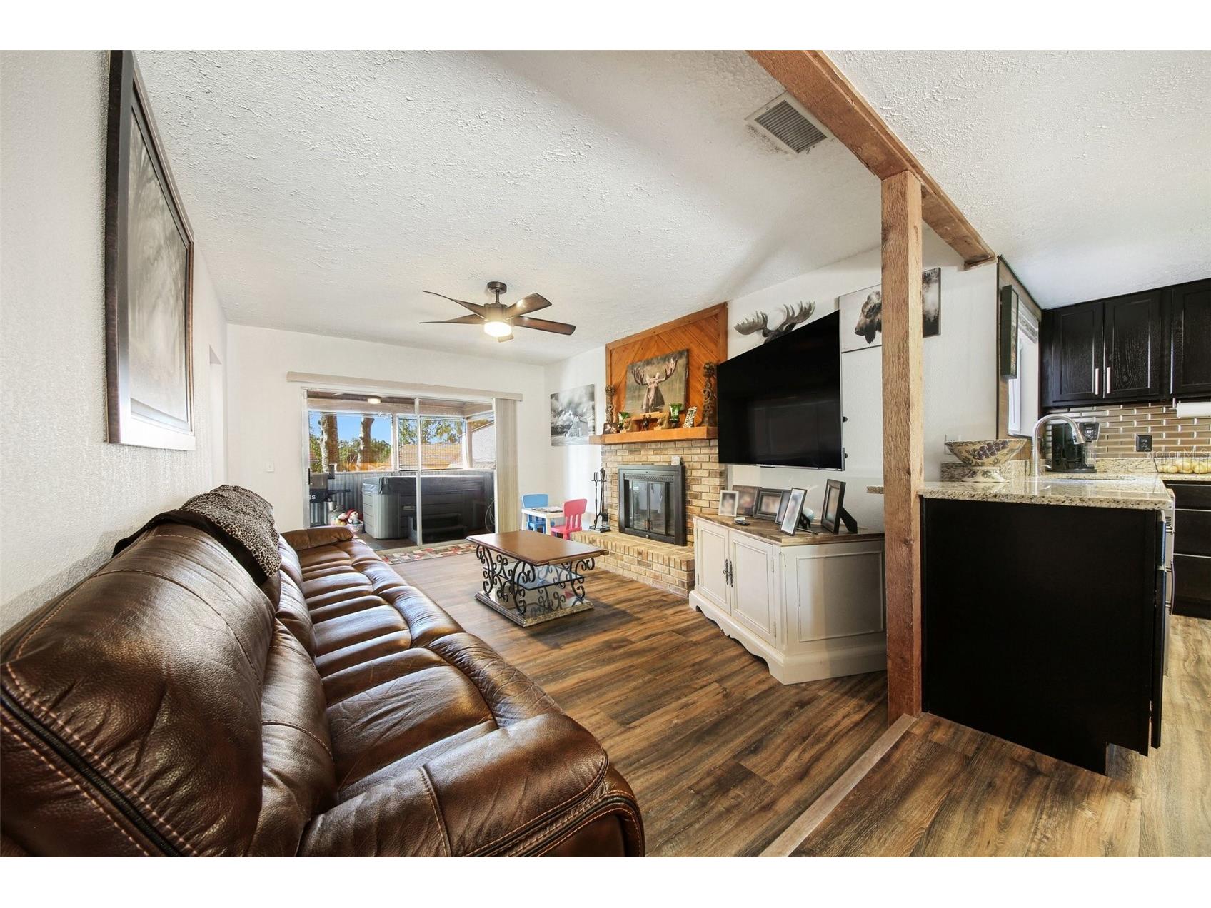 916 E Cleveland Street Apopka FL 32703 O6396965 image11