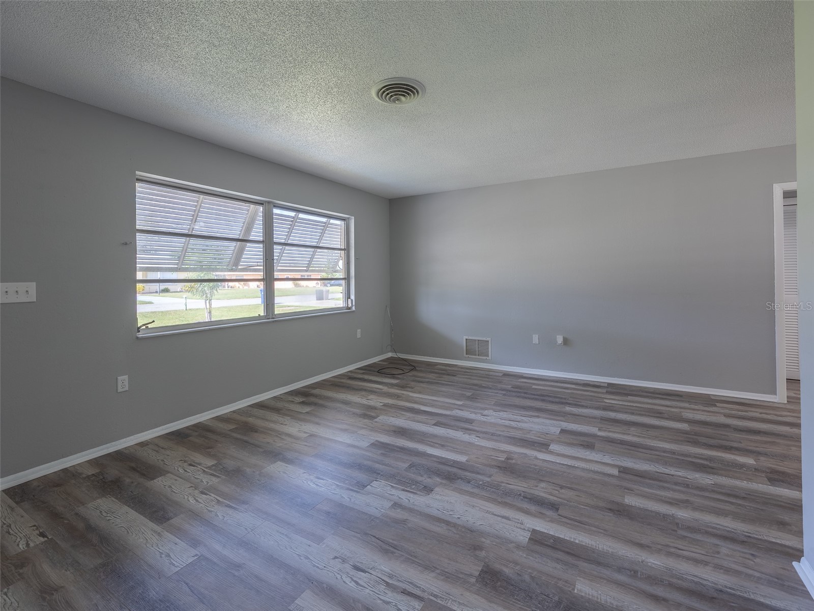 916 Gillespie Street Englewood FL 34223 TB8504860 image5