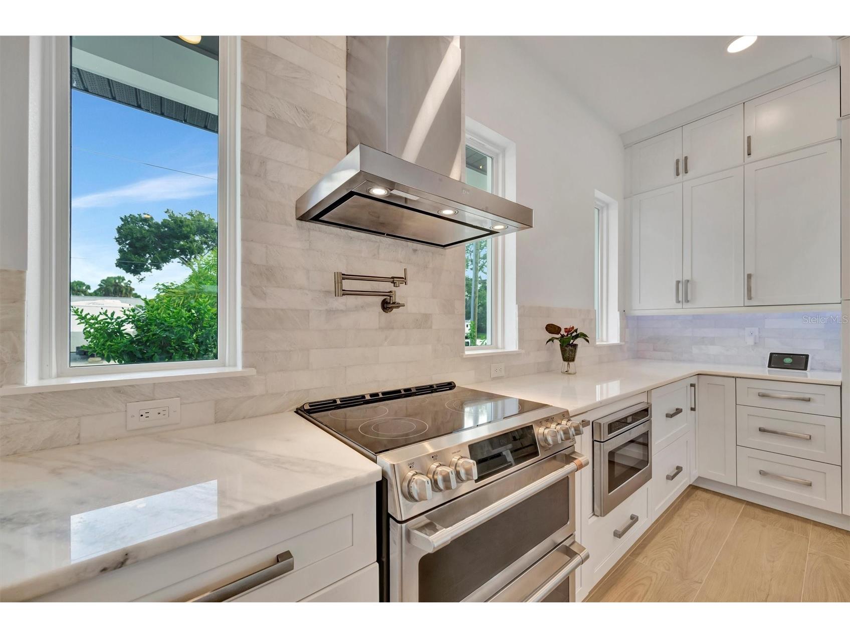 916 Highland Street Sarasota FL 34234 O6375499 image15