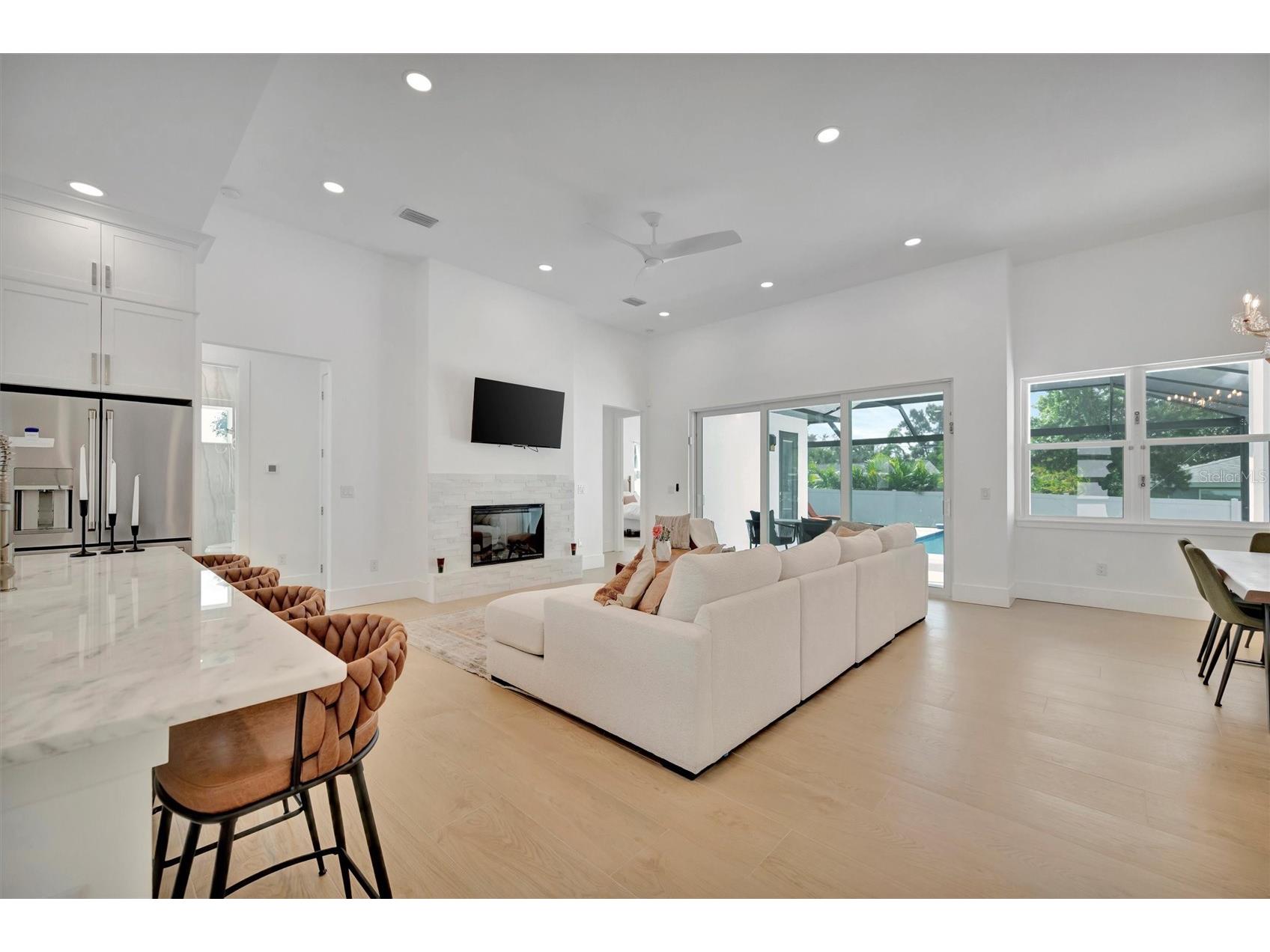 916 Highland Street Sarasota FL 34234 O6375499 image9