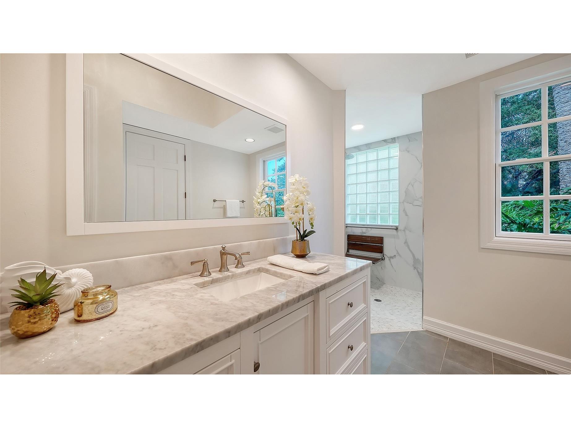 916 Macewen Drive Osprey FL 34229 A4698153 image40