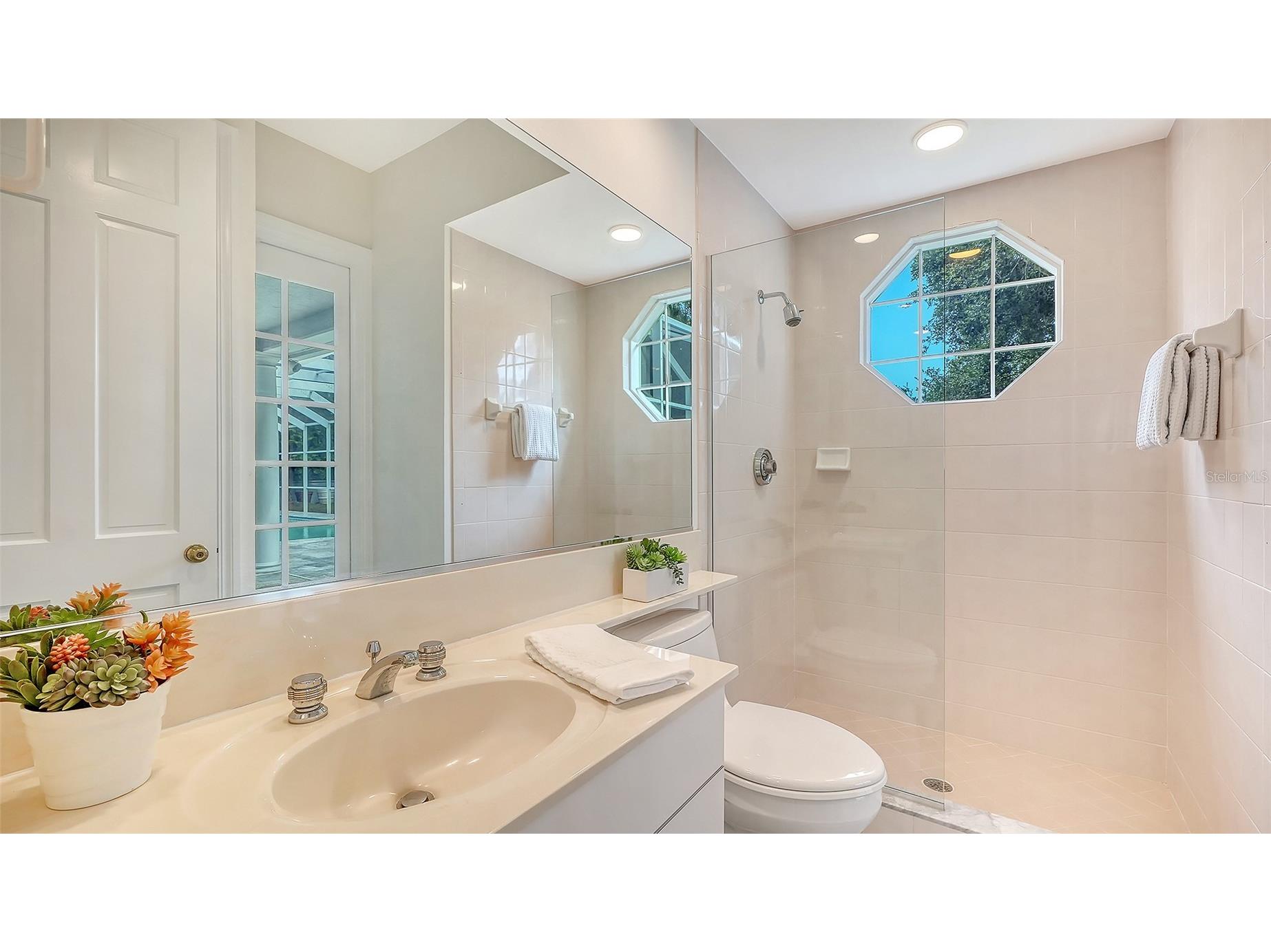 916 Macewen Drive Osprey FL 34229 A4698153 image71
