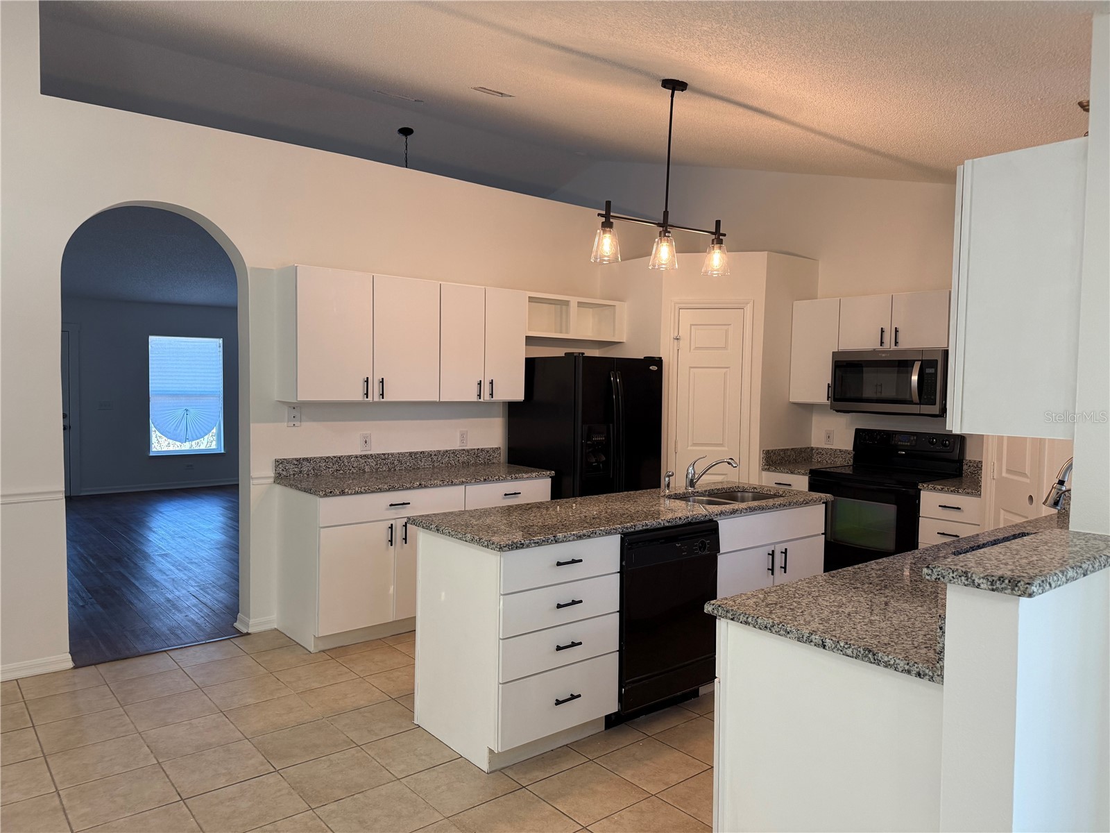 916 Nancy Court Kissimmee FL 34759 V4946526 image14