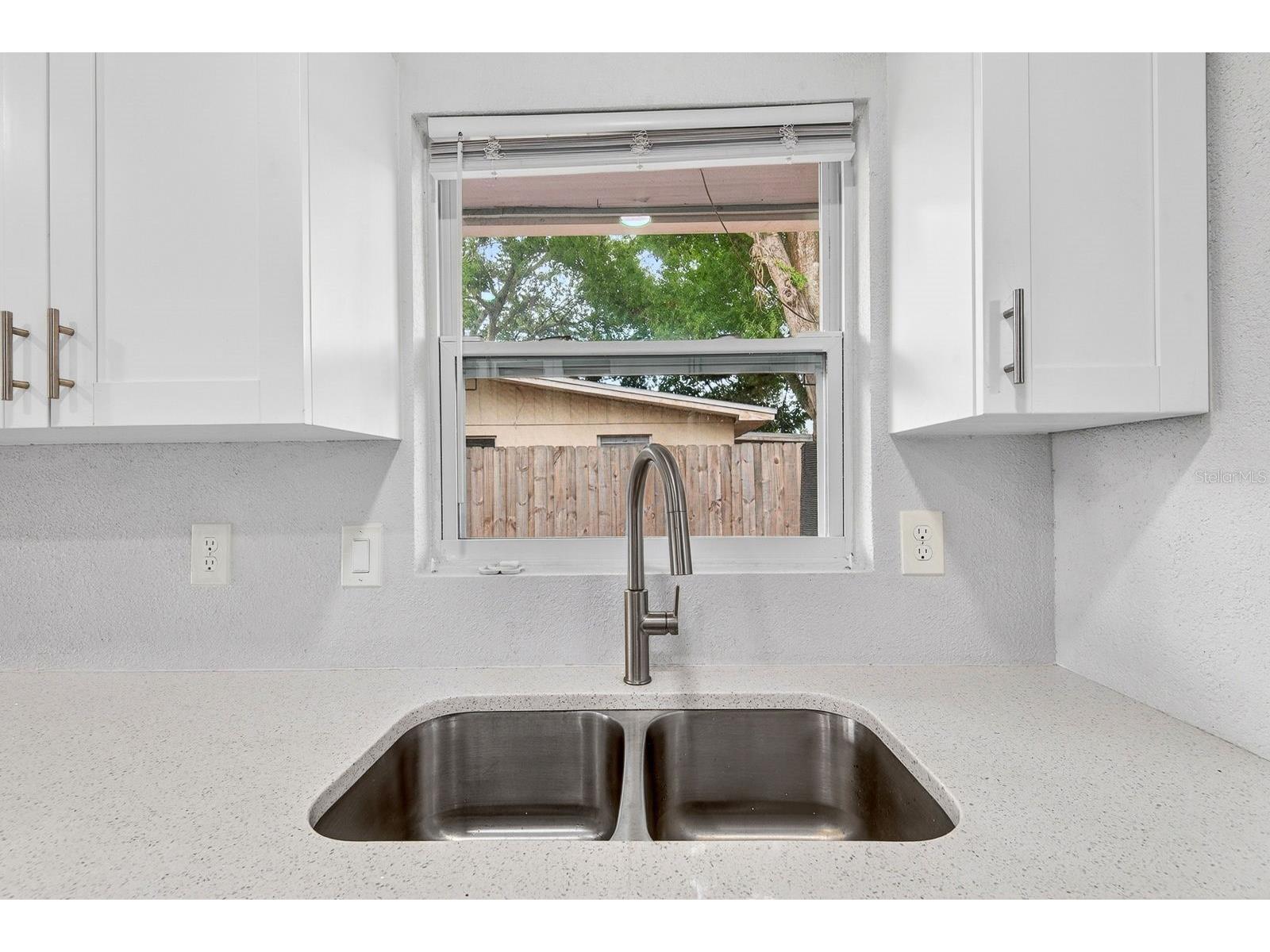 916 Pattison Avenue Sarasota FL 34237 A4693771 image20