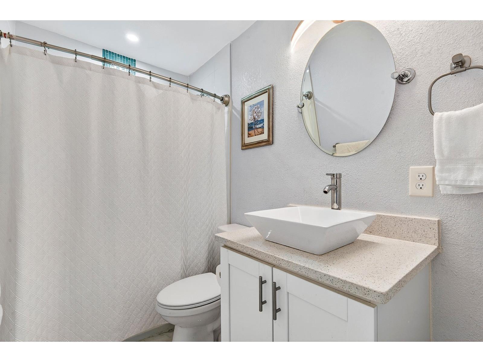 916 Pattison Avenue Sarasota FL 34237 A4693771 image24