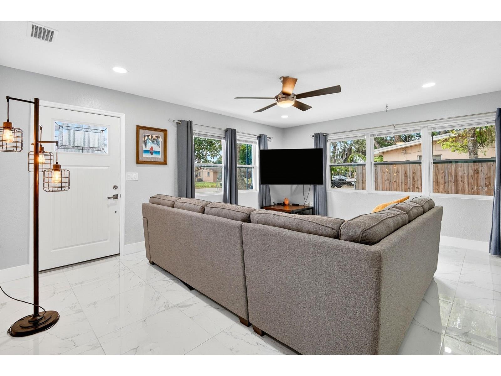 916 Pattison Avenue Sarasota FL 34237 A4693771 image9