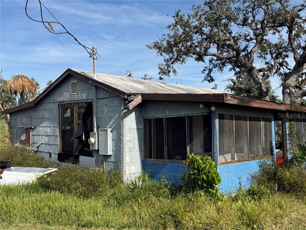 916 Piney Point Road Palmetto FL 34221 A4671400 image2