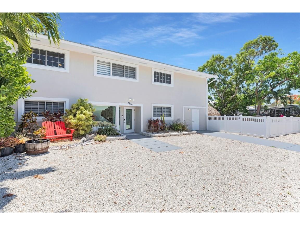 916 Red Bird Road Key Largo FL 33037 - CANAL TO ATLANTIC OCEAN O6202795 image1