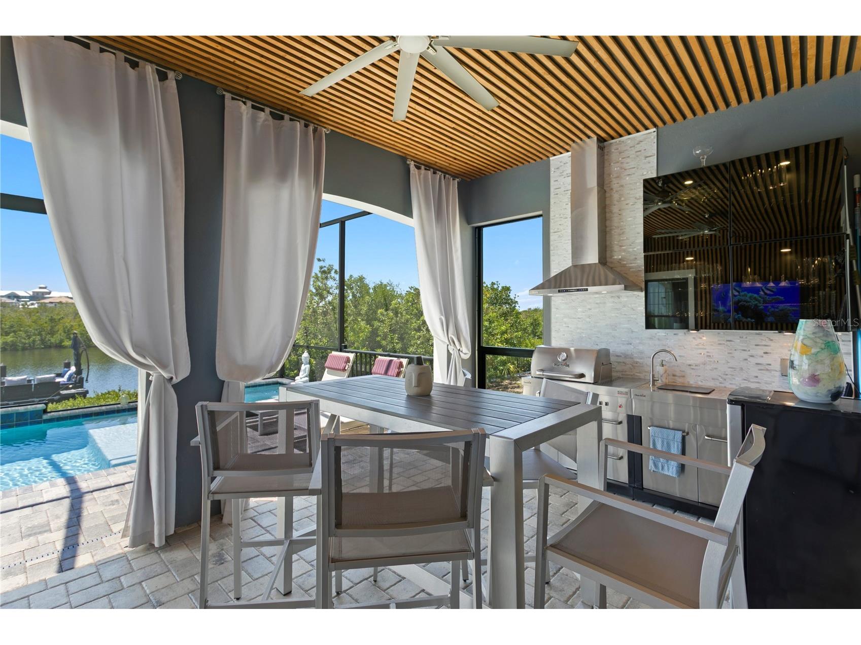 916 Seagrape Drive Ruskin FL 33570 TB8488564 image37