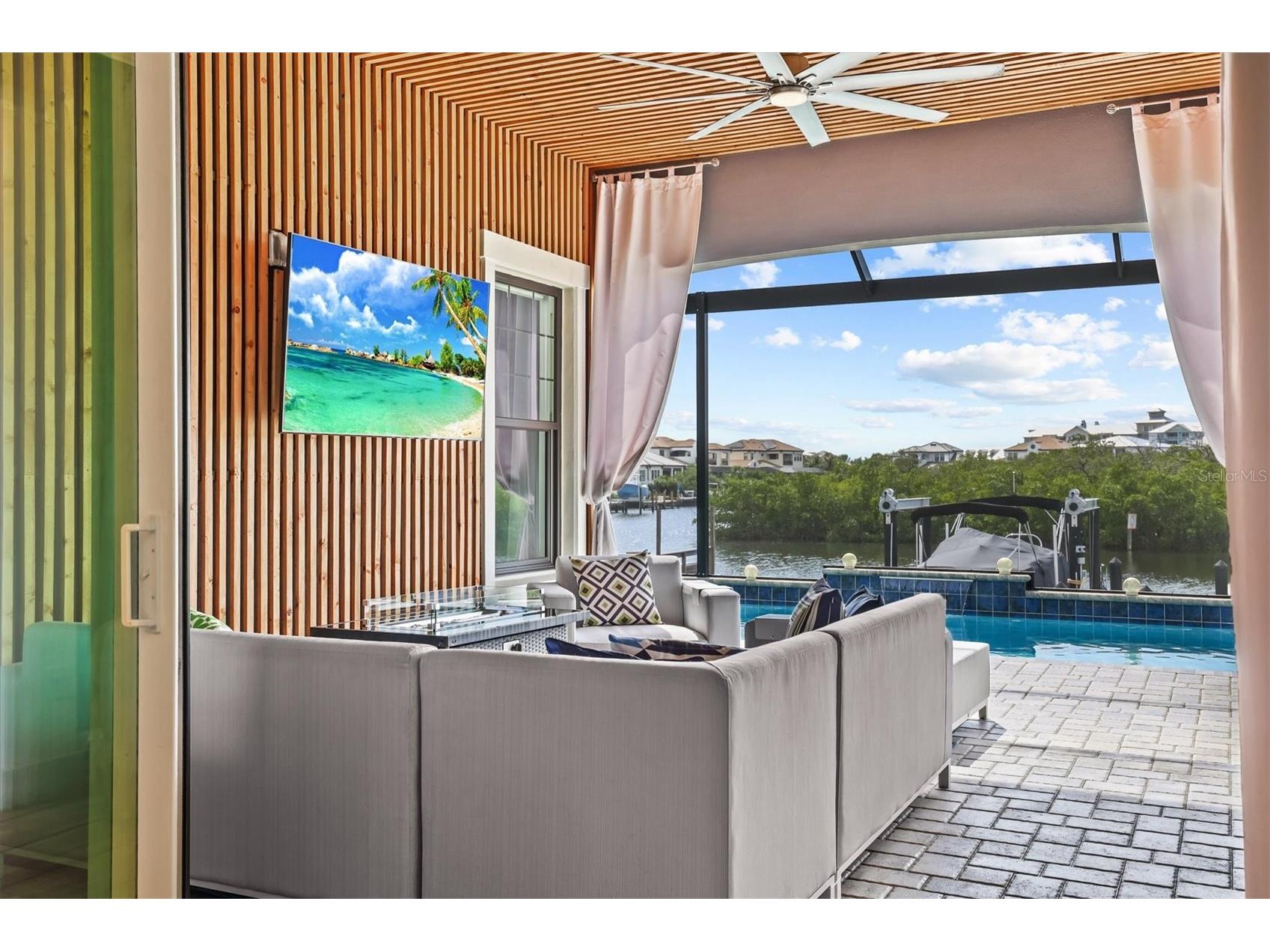 916 Seagrape Drive Ruskin FL 33570 TB8496723 image36