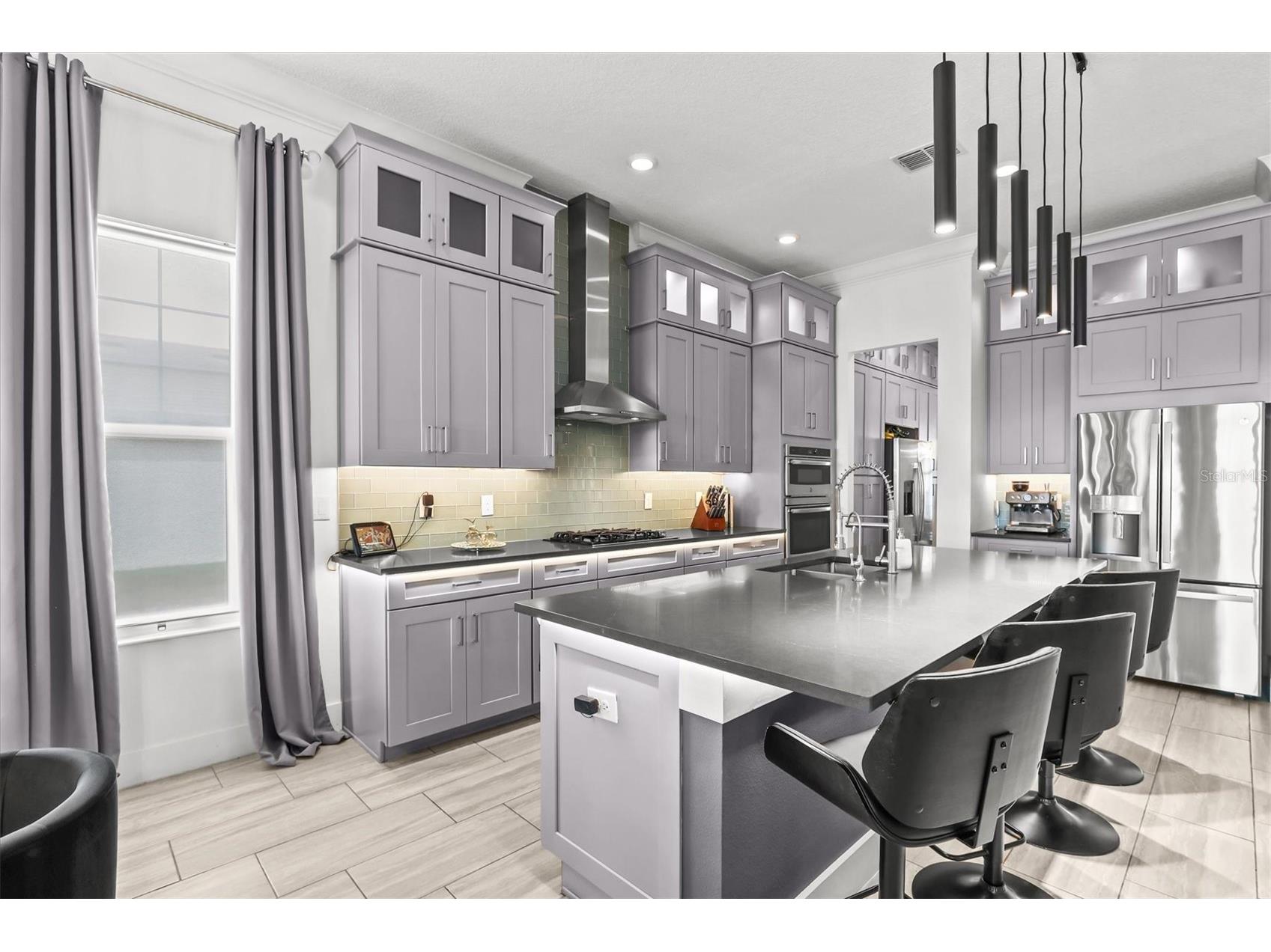 916 Seagrape Drive Ruskin FL 33570 TB8496723 image8