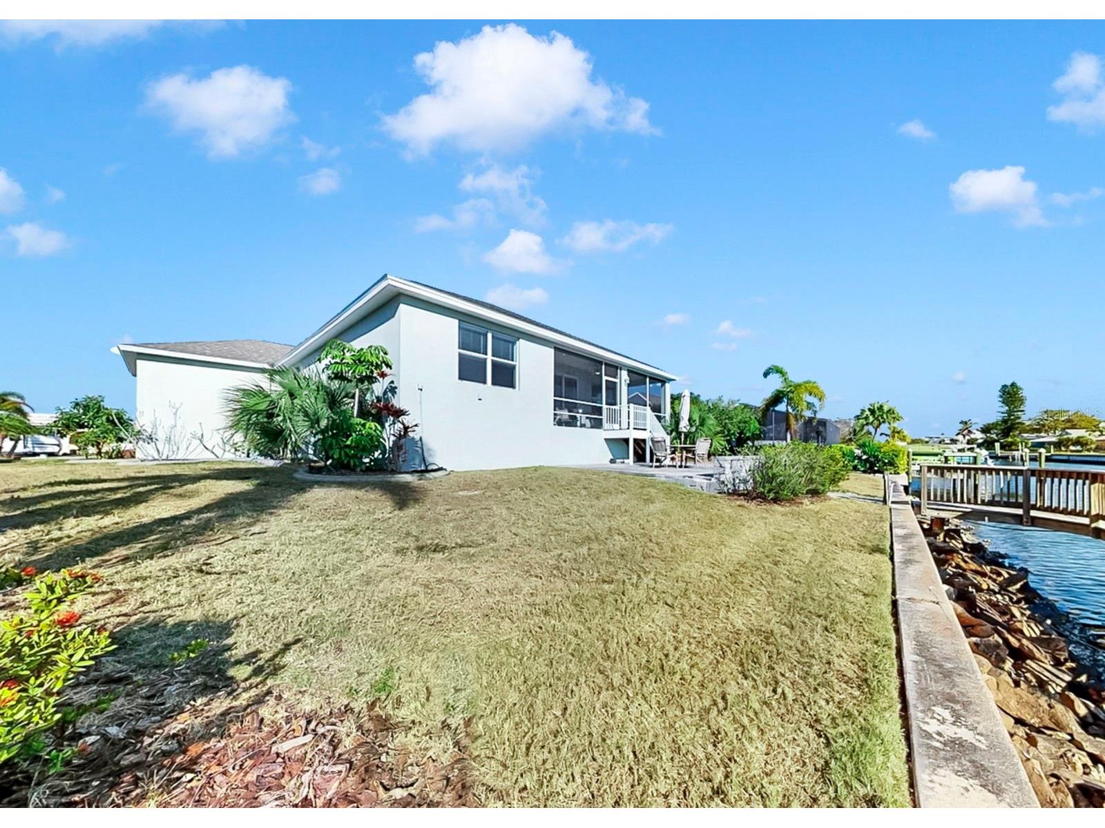 916 Spindle Palm Way Apollo Beach FL 33572 TB8474317 image38