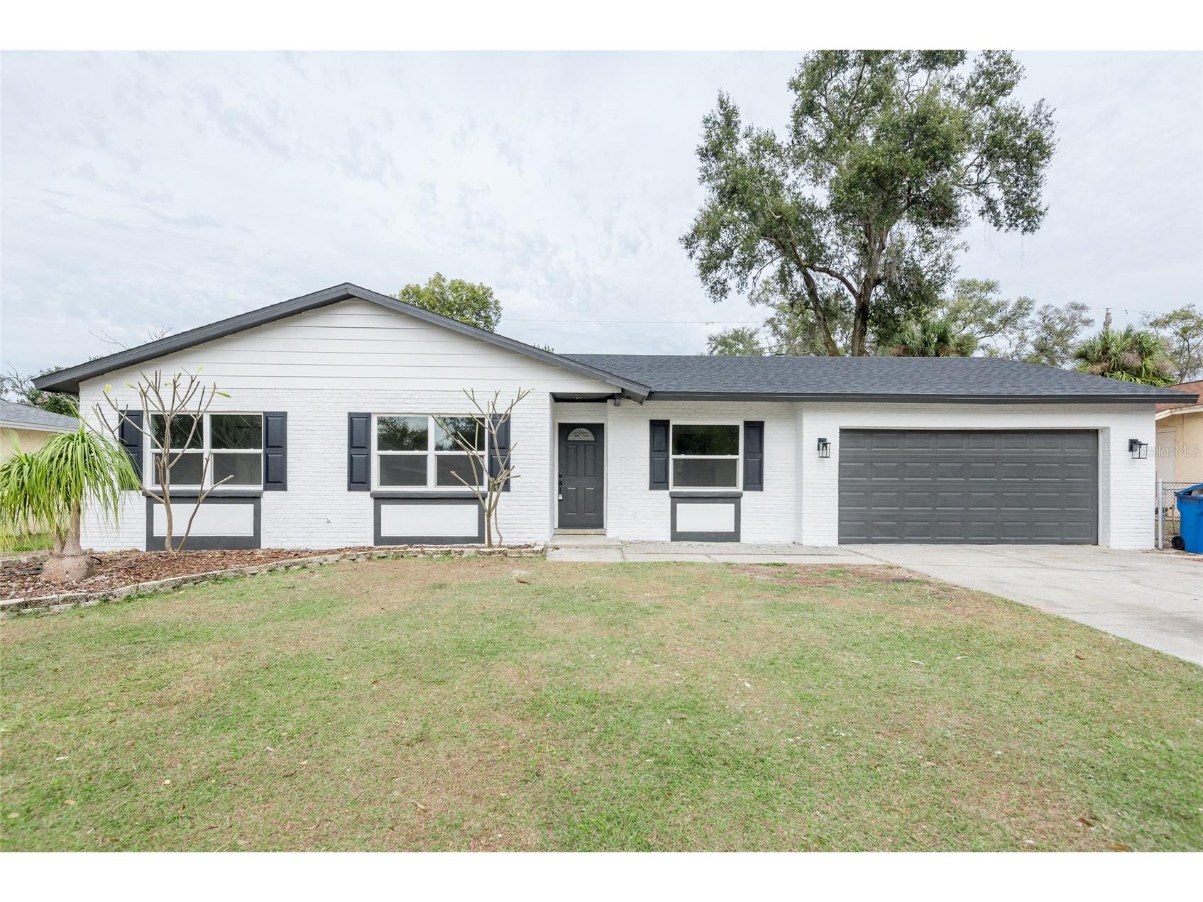 916 Tangelo Place Brandon FL 33510 TB8464878 image1