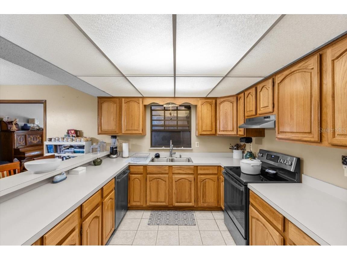 916 Whiteway Drive Brooksville FL 34601 W7877264 image11