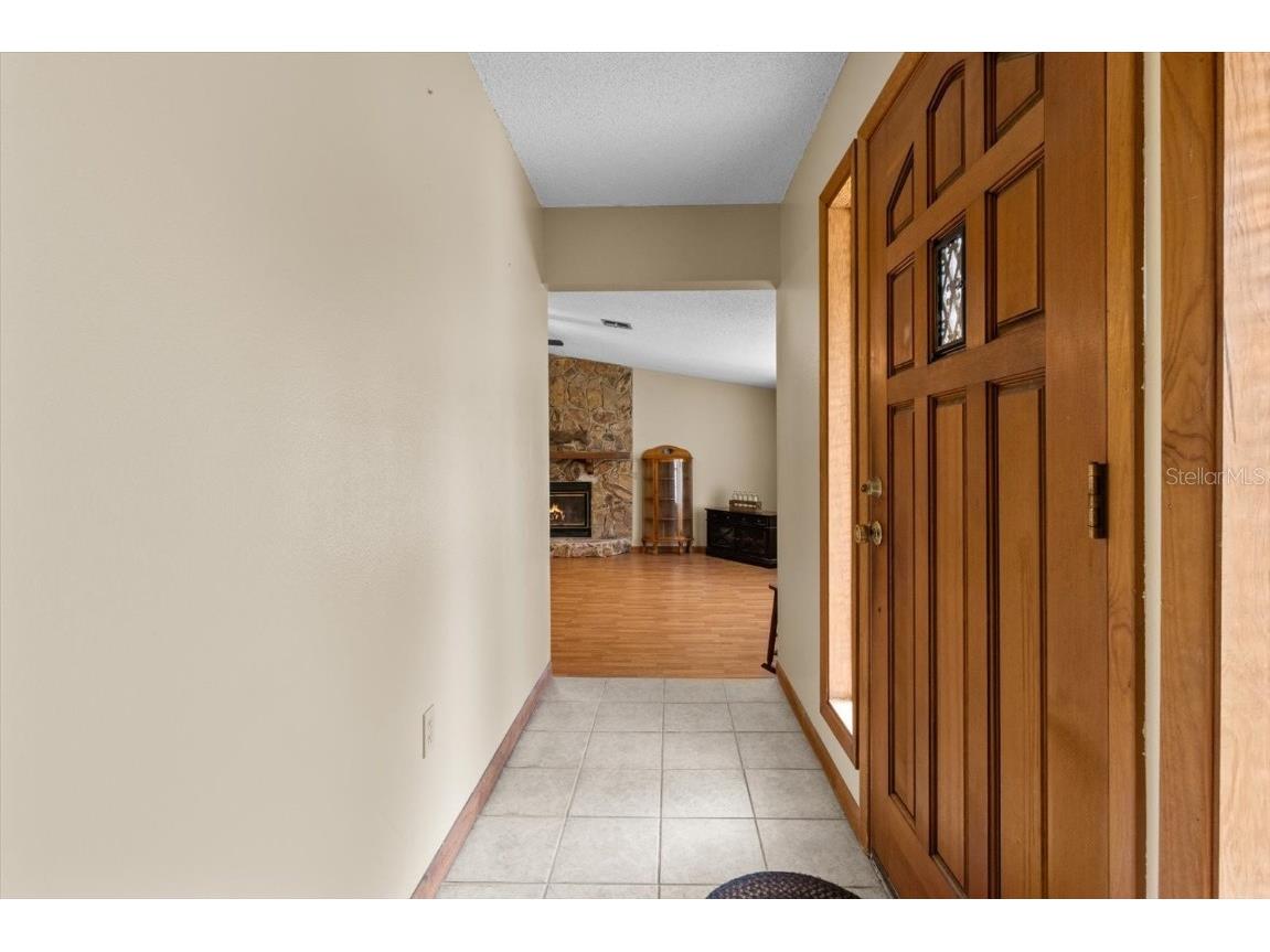 916 Whiteway Drive Brooksville FL 34601 W7877264 image8