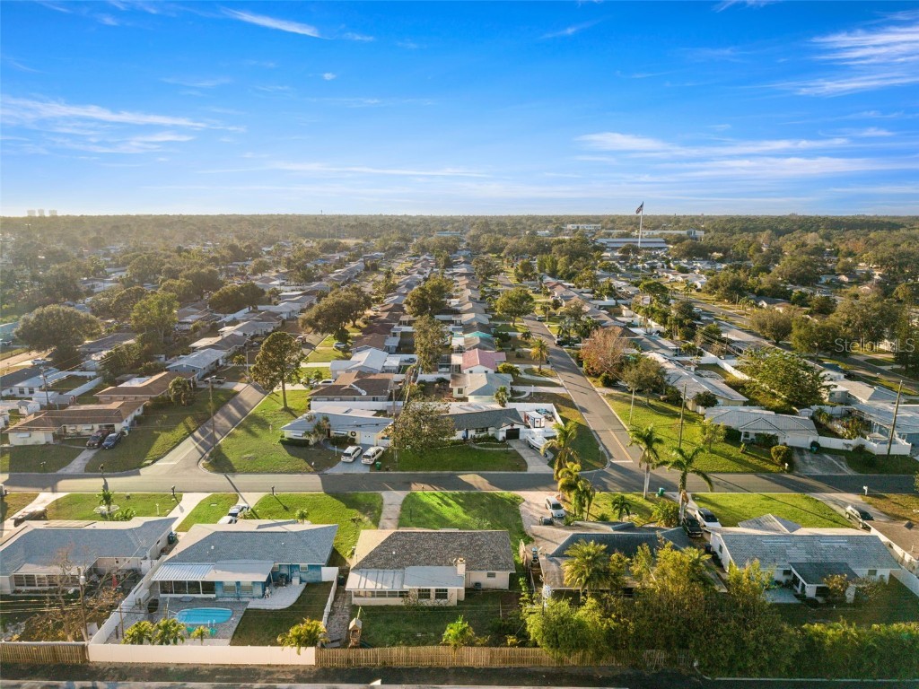 9167 108th Street Seminole FL 33772 TB8331532 image1