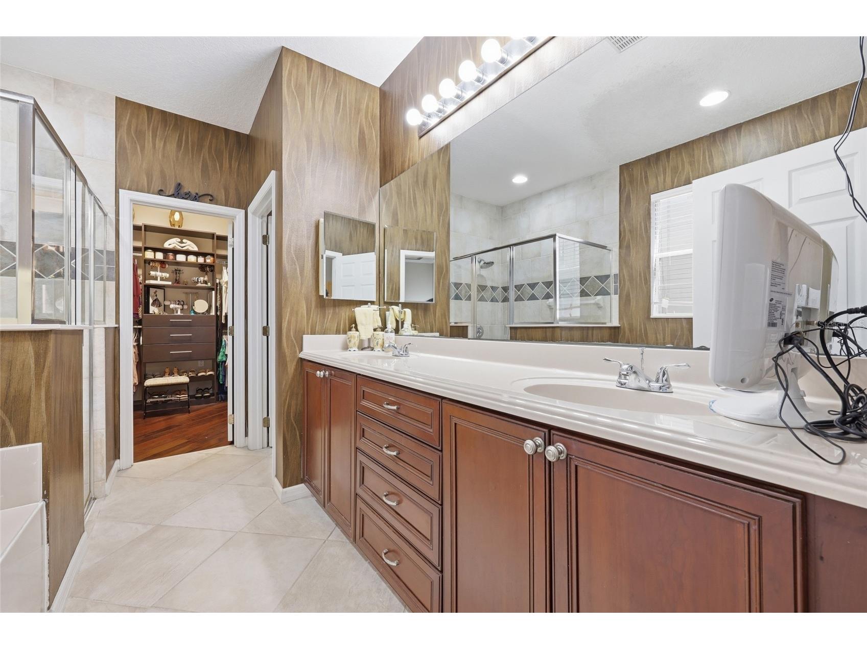 9168 Lake Avon Drive Orlando FL 32829 O6393042 image25