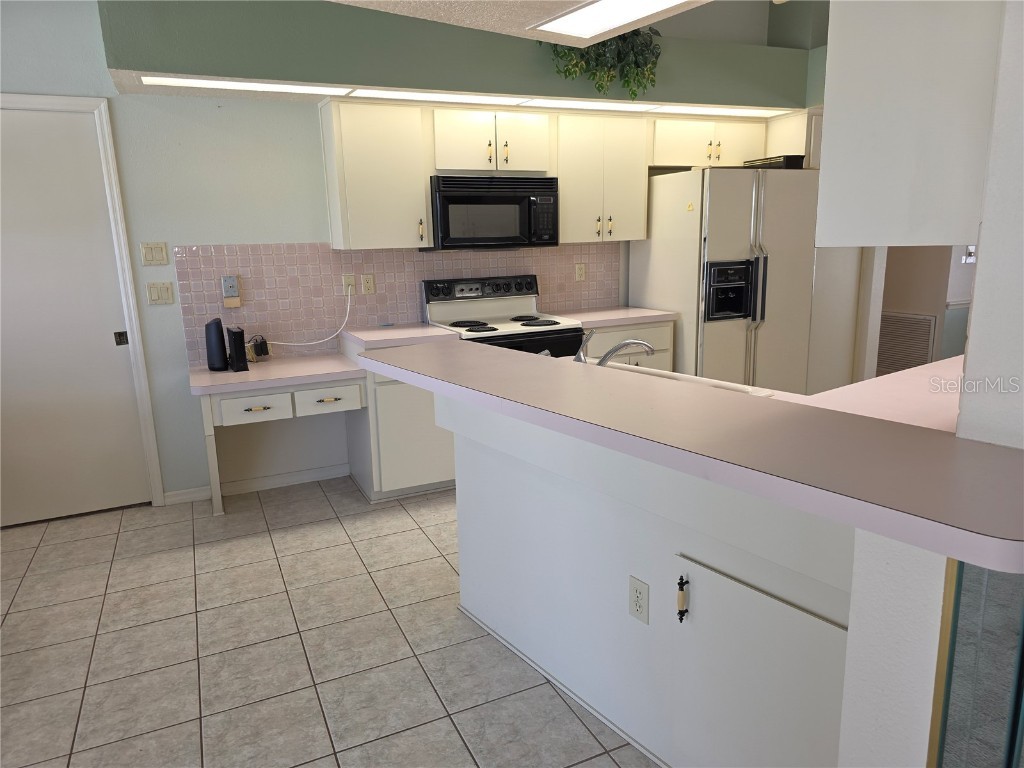 9168 Southern Comfort Court Weeki Wachee FL 34613 W7876865 image8